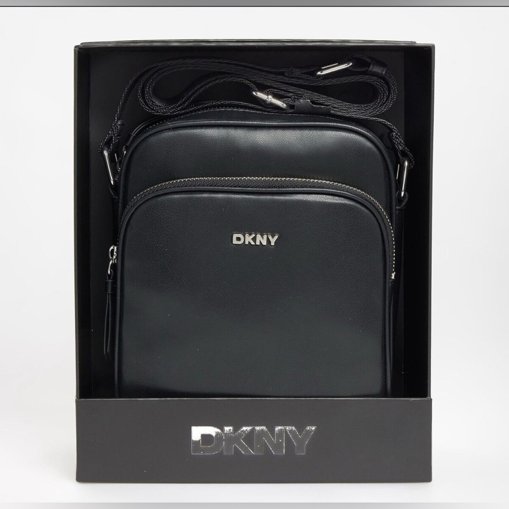 NWT Authentic Vintage DKNY Designer Black ‘Gigi Flight’ Crossbody Bag